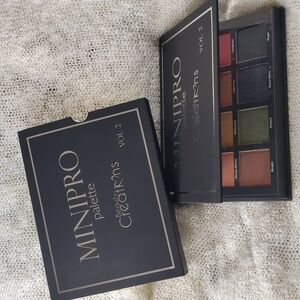 Beauty Creations MINIPRO Vol.2 twelve shade pallete, 26g/0.92oz